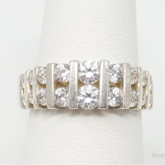 COPY - Vintage Art Deco Cubic Zirconia Eternity Ring Sterling Silve - Size 8 - Picture 4 of 8